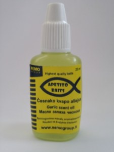 APETITO_BAITS_Garlic_scent_oil